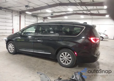 2018 Chrysler Pacifica Touring L z USA, uszkodzony, nr VIN 2C4RC1BG6JR253880
